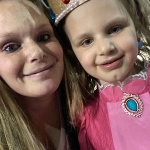 Meet your Posher, Lytle